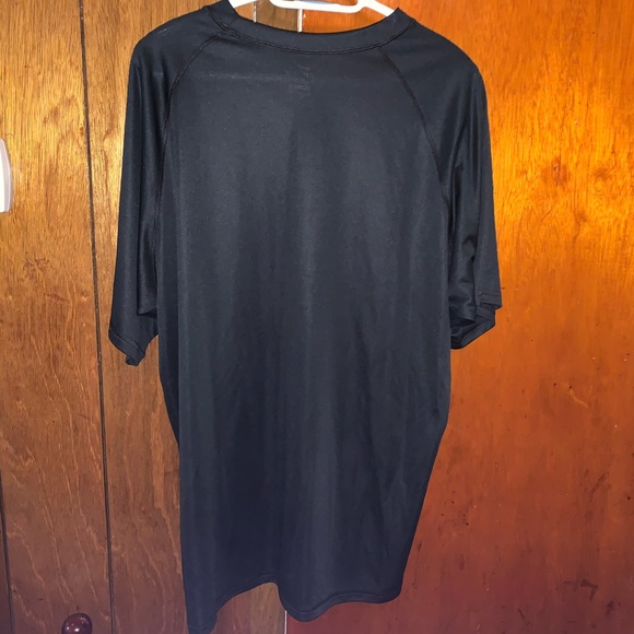 Men’s black Nike tee w/neon yellow Nike sign - Picture 2 of 2